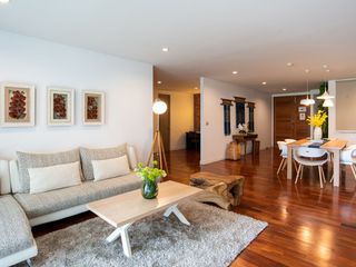 For rent 3 bedrooms apartment in Pathum Wan, Bangkok
