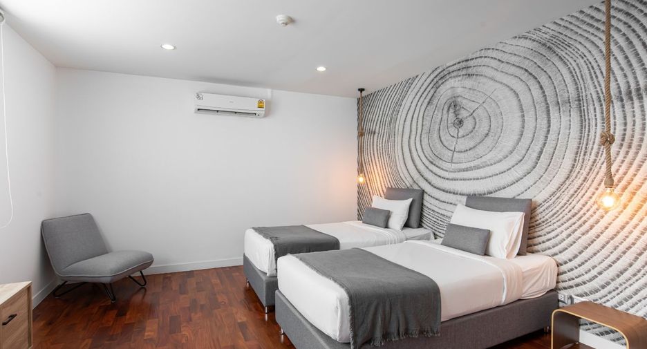 For rent 3 bedrooms apartment in Pathum Wan, Bangkok