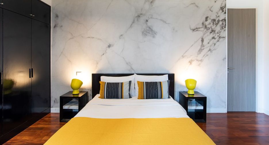 For rent 3 bedrooms apartment in Pathum Wan, Bangkok