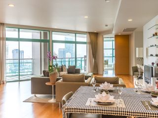 For rent 3 bedrooms apartment in Bang Kho Laem, Bangkok
