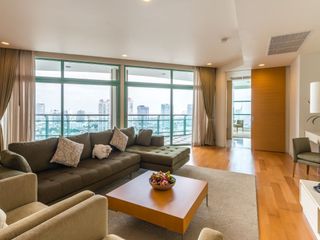 For rent 3 bedrooms apartment in Bang Kho Laem, Bangkok