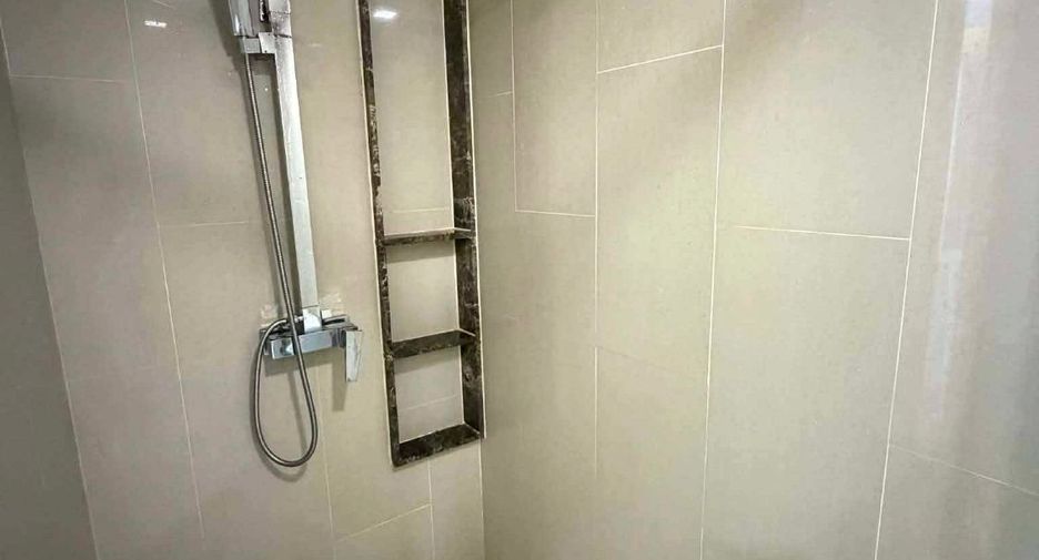 À louer et à vendre 1 chambre condo à Bang Lamung, Chonburi