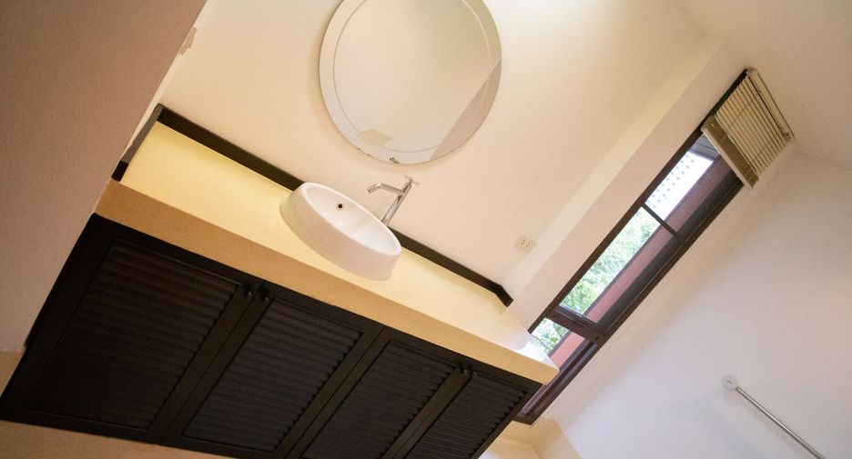 Apartamento en alquiler de 4 habitaciones en Watthana, Bangkok