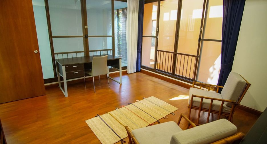 Apartamento en alquiler de 4 habitaciones en Watthana, Bangkok