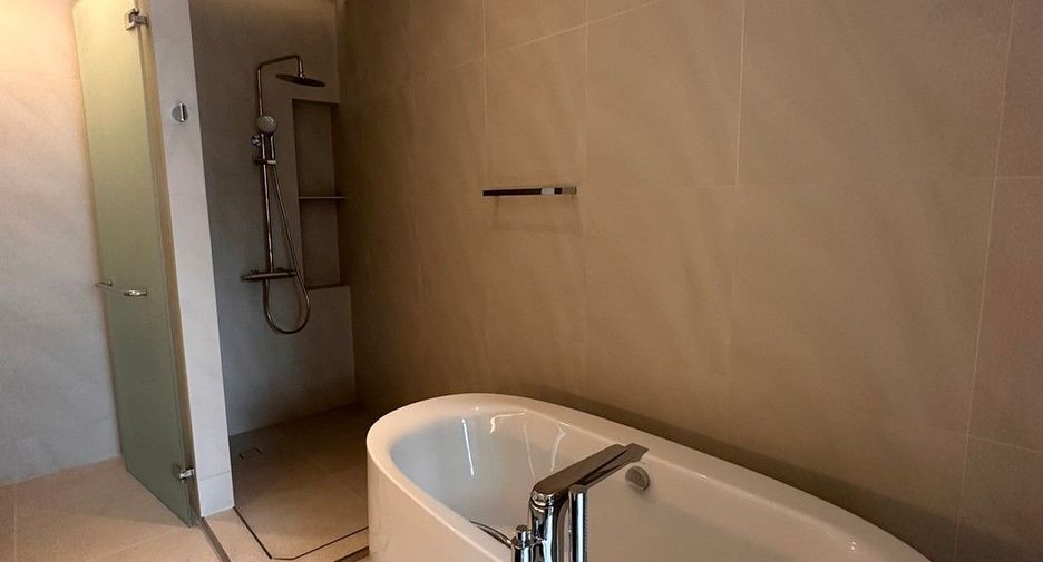 Apartment zur Miete mit 4 Zimmer in Khlong Toei, Bangkok