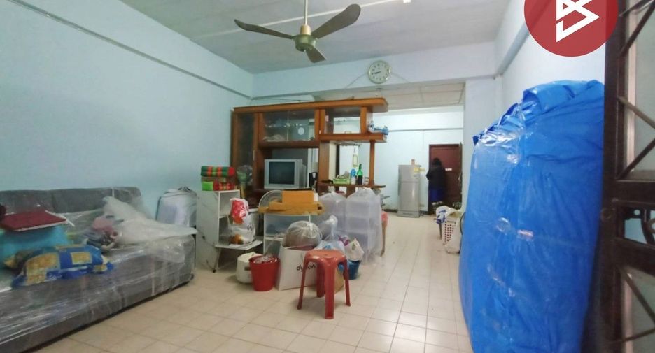 Casa adosada en venta de 2 habitaciones en Phra Samut Chedi, Samut Prakan
