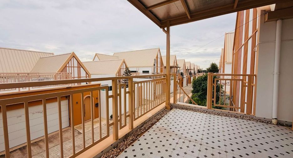 For rent 3 bedrooms villa in Bang Lamung, Chonburi