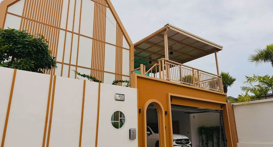 For rent 3 bedrooms villa in Bang Lamung, Chonburi