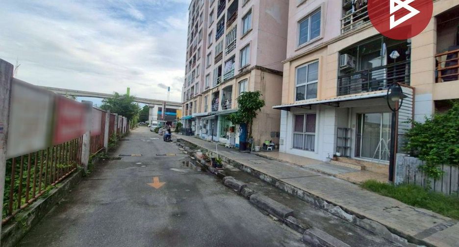 For sale 2 bedrooms condo in Mueang Samut Prakan, Samut Prakan