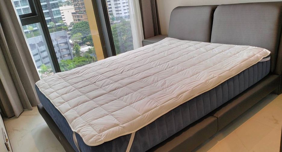 For rent 2 bedrooms apartment in Khlong Toei, Bangkok
