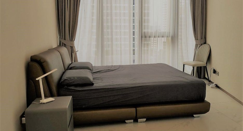 For rent 2 bedrooms apartment in Khlong Toei, Bangkok
