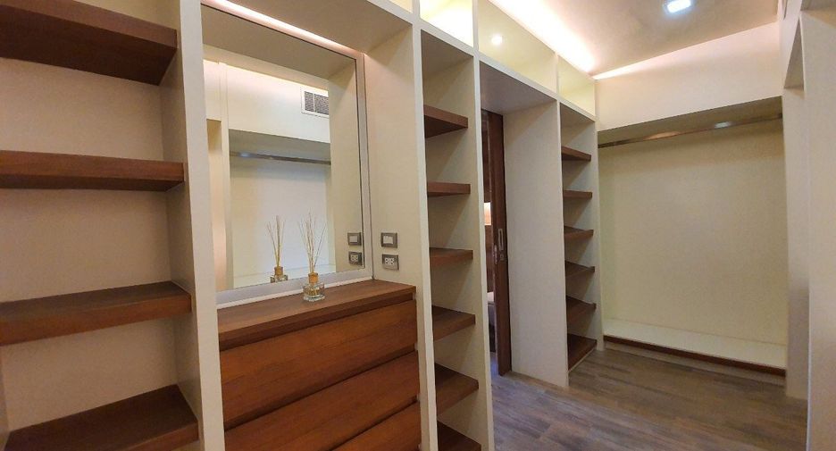 For rent 3 ベッドルーム apartment in Watthana, Bangkok