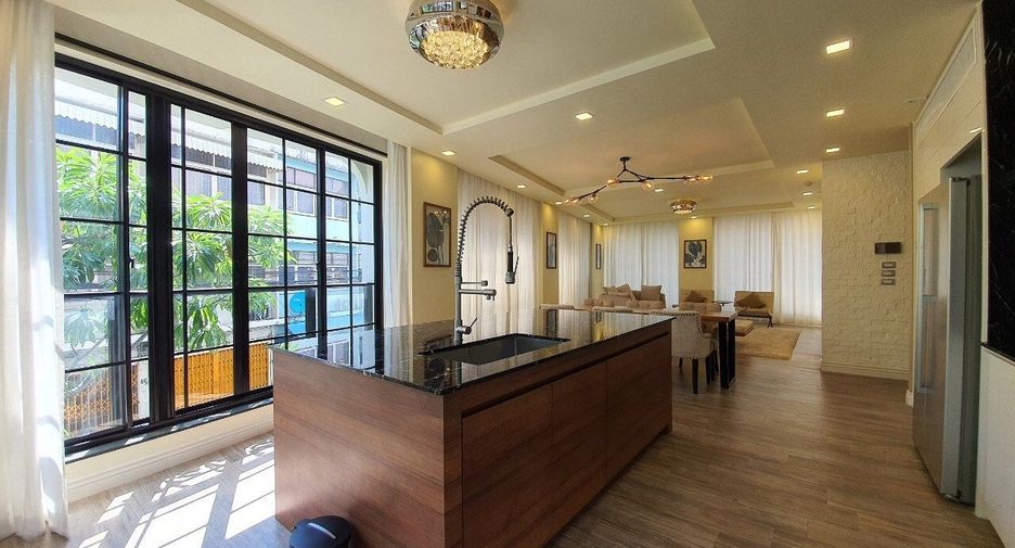 For rent 3 ベッドルーム apartment in Watthana, Bangkok