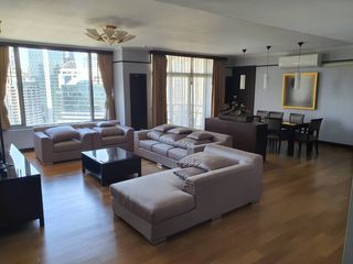 For rent 3 bedrooms apartment in Pathum Wan, Bangkok