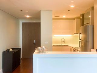 For rent 3 bedrooms apartment in Khlong Toei, Bangkok