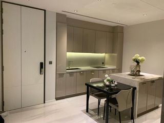 Apartment zur Miete und zum Kauf mit 2 Zimmer in Khlong Toei, Bangkok