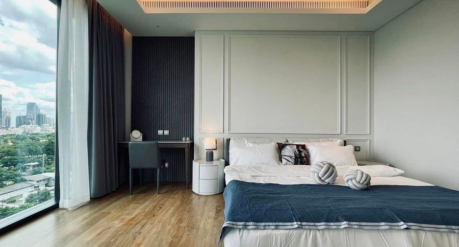 For rent 1 bed apartment in Pathum Wan, Bangkok