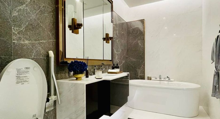 For rent 1 bed apartment in Pathum Wan, Bangkok