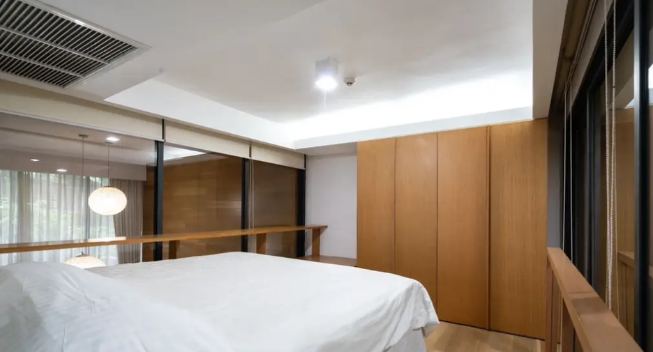 For rent and for sale 3 bedrooms apartment in Watthana, Bangkok