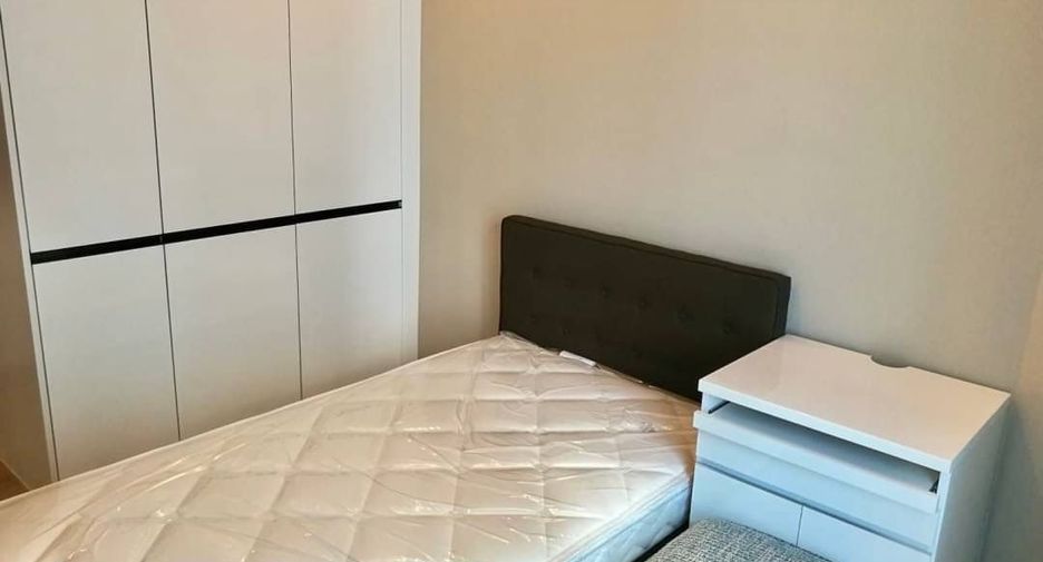For rent 2 bedrooms apartment in Watthana, Bangkok