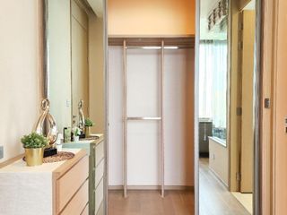 For rent 2 bedrooms apartment in Watthana, Bangkok