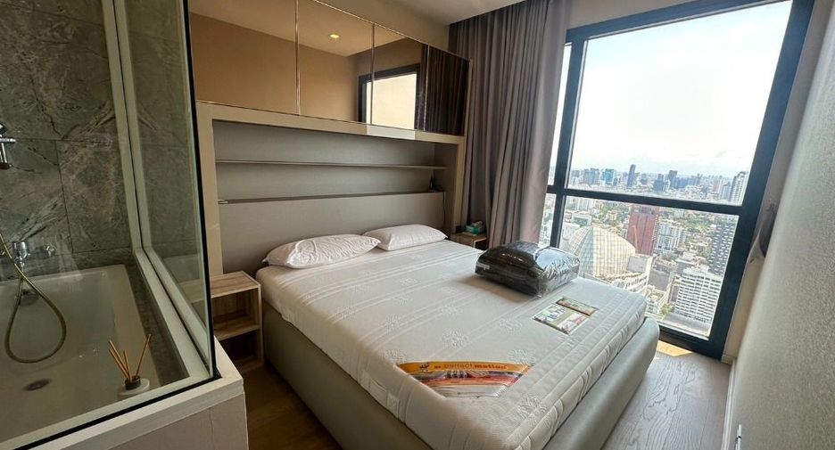 For rent 2 bedrooms apartment in Khlong Toei, Bangkok
