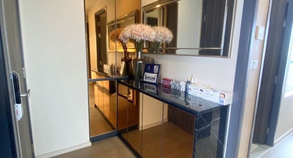 For rent 2 bedrooms apartment in Khlong Toei, Bangkok