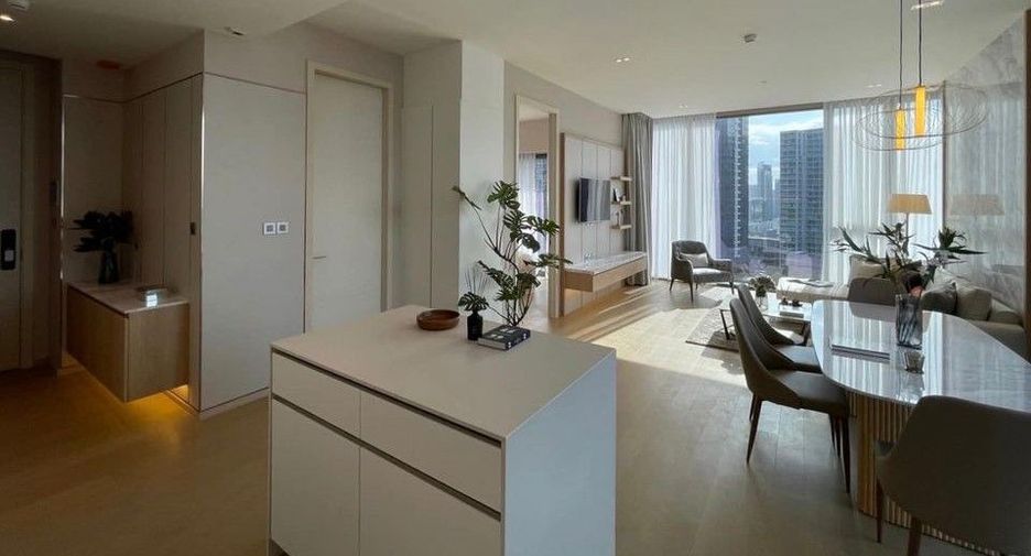 For rent 2 bedrooms apartment in Khlong Toei, Bangkok