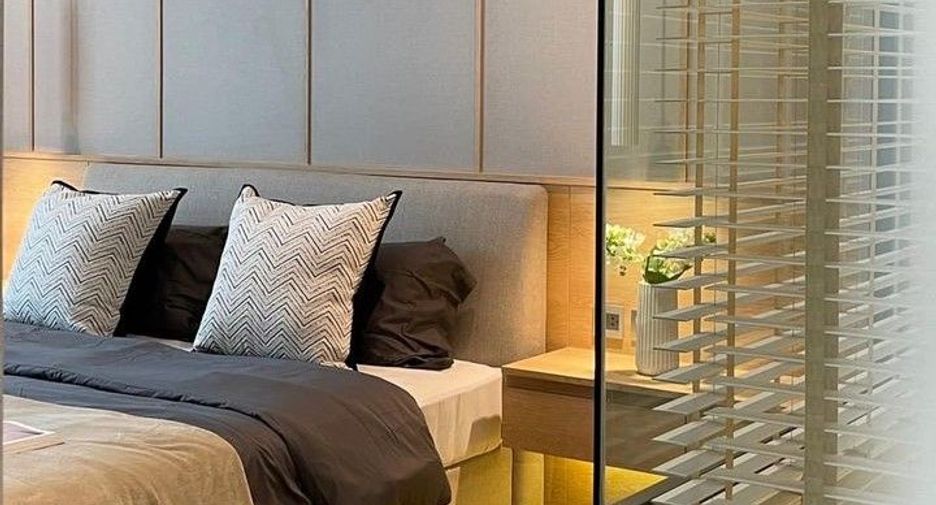 For rent 2 bedrooms apartment in Khlong Toei, Bangkok