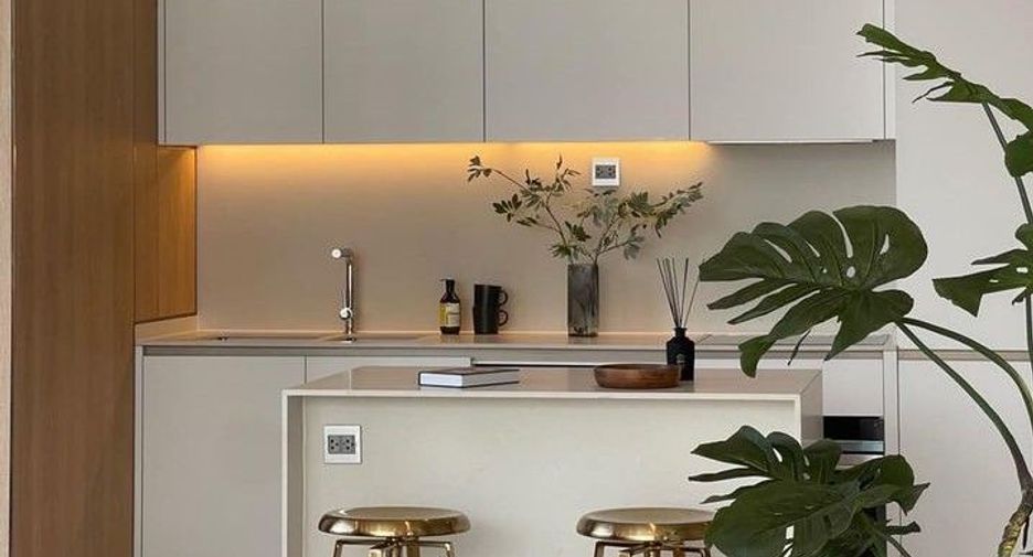 For rent 2 bedrooms apartment in Khlong Toei, Bangkok