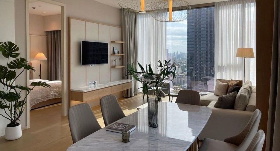For rent 2 bedrooms apartment in Khlong Toei, Bangkok