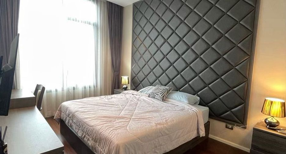 For rent 2 bedrooms apartment in Khlong Toei, Bangkok