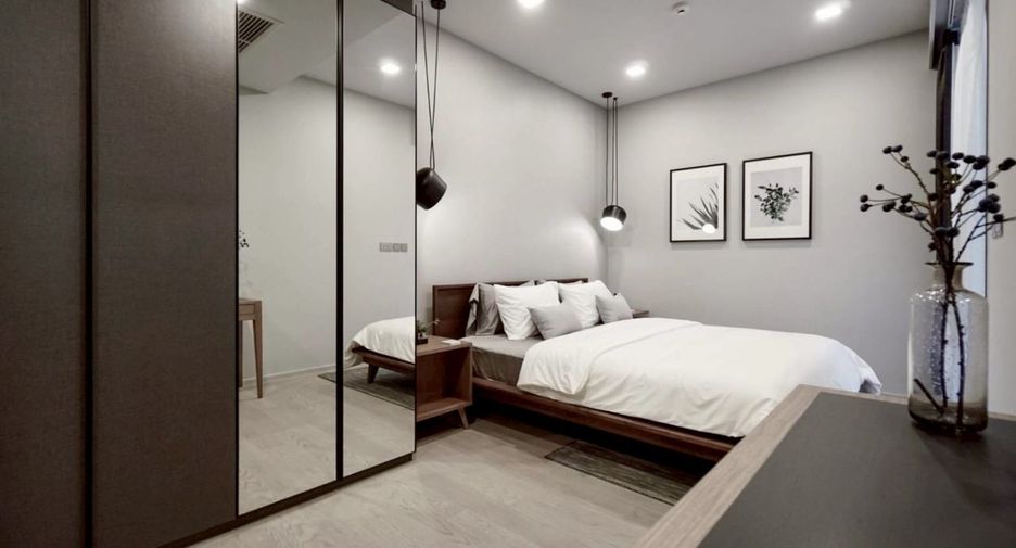 For rent 2 bedrooms apartment in Watthana, Bangkok