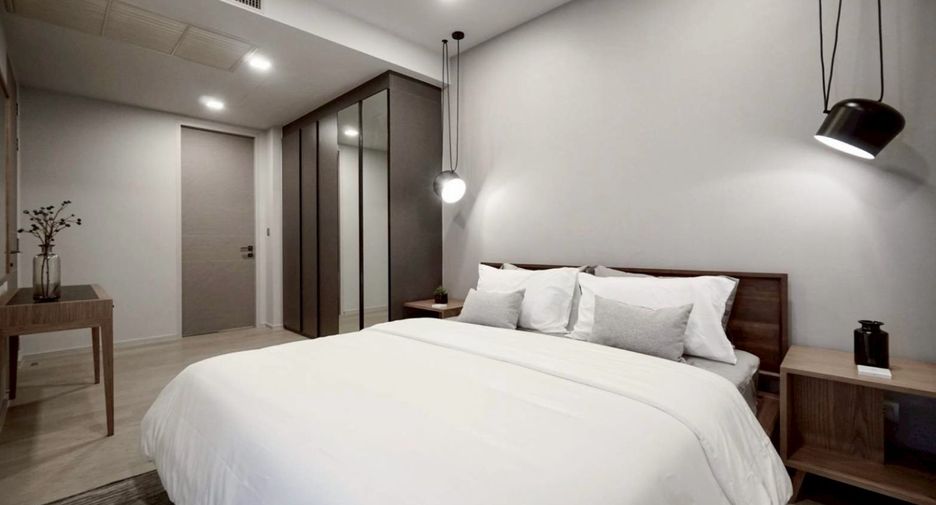 For rent 2 bedrooms apartment in Watthana, Bangkok