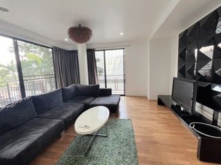 For rent and for sale 2 bedrooms apartment in Huai Khwang, Bangkok