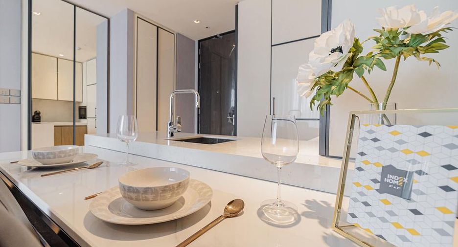 Apartamento en alquiler de 1 habitaciones en Khlong Toei, Bangkok