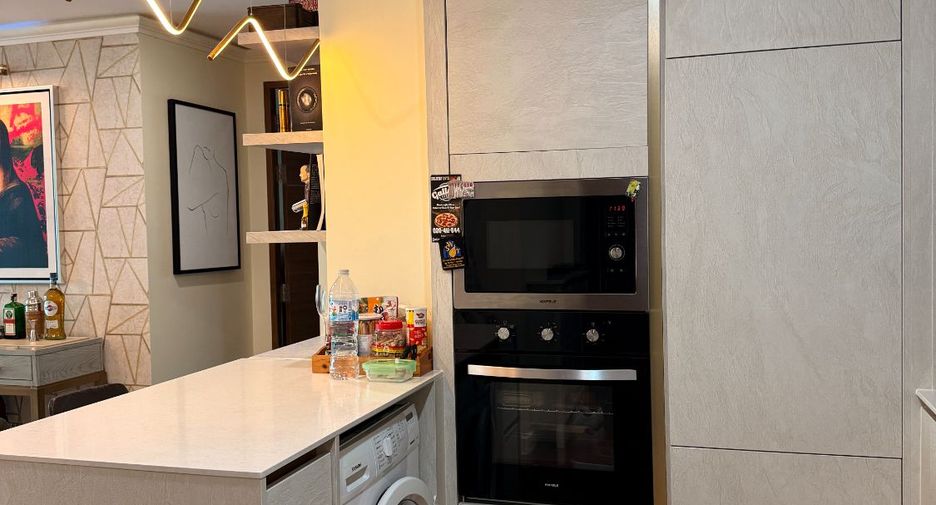 For sale 2 bedrooms apartment in Watthana, Bangkok