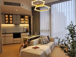 For rent 2 bedrooms apartment in Huai Khwang, Bangkok