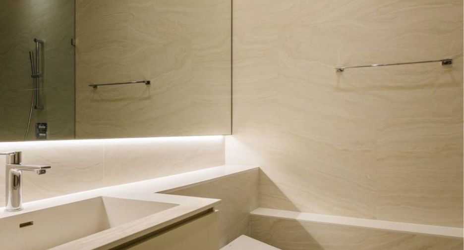 For rent 2 bedrooms apartment in Khlong Toei, Bangkok