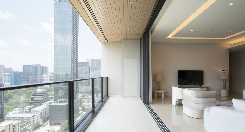 À louer et à vendre 5 chambres appartement à Pathum Wan, Bangkok