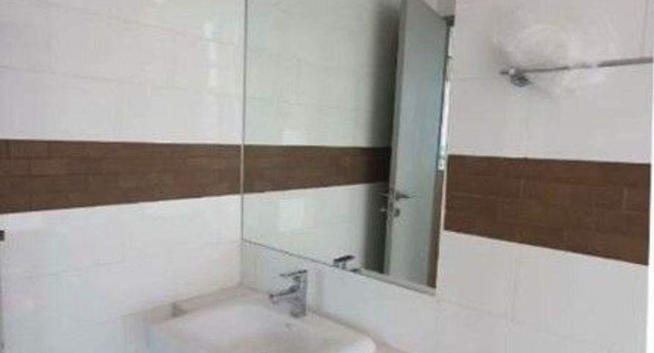 For rent 2 bedrooms condo in Phra Khanong, Bangkok