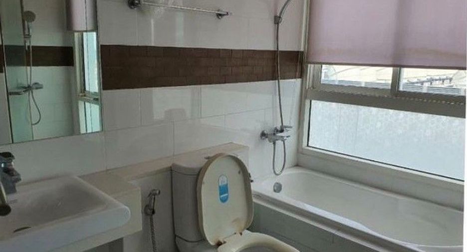 For rent 2 bedrooms condo in Phra Khanong, Bangkok