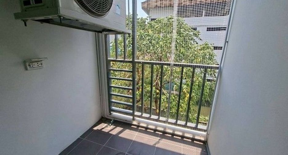 For sale 1 bed condo in Chom Thong, Bangkok