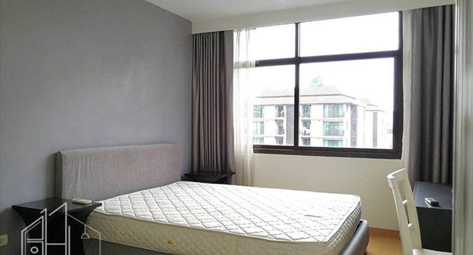 For rent 3 bedrooms condo in Khlong Toei, Bangkok