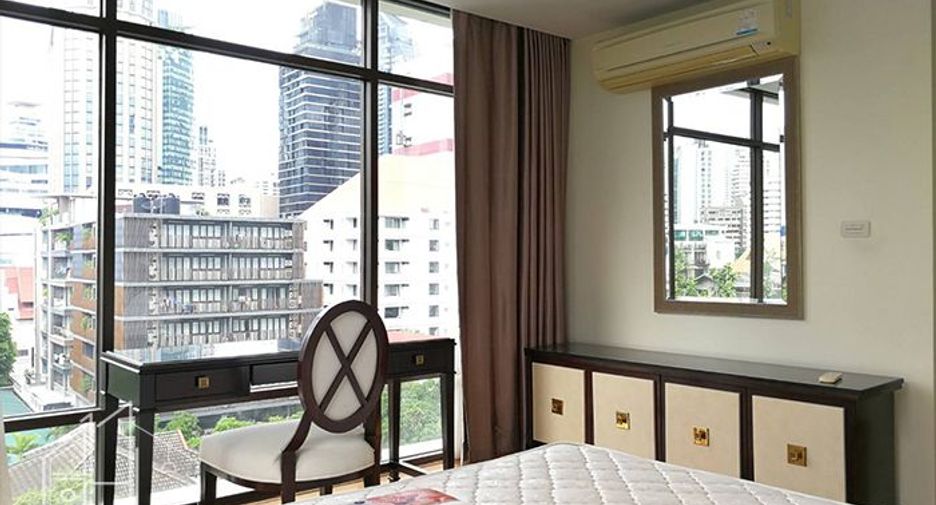 For rent 3 bedrooms condo in Khlong Toei, Bangkok