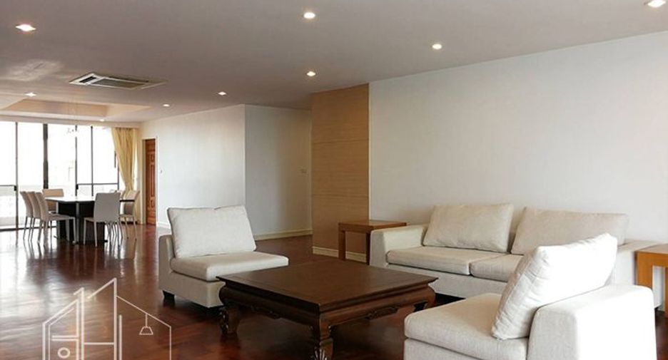 For rent 4 bedrooms apartment in Khlong Toei, Bangkok