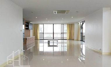For rent 4 bedrooms apartment in Khlong Toei, Bangkok