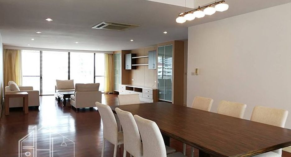 For rent 4 bedrooms apartment in Khlong Toei, Bangkok