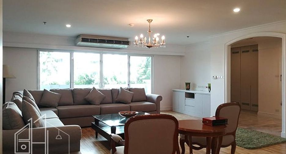 For rent 4 bedrooms condo in Khlong Toei, Bangkok