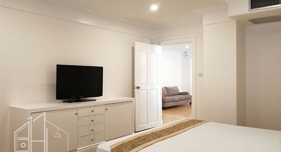 For rent 4 bedrooms condo in Khlong Toei, Bangkok